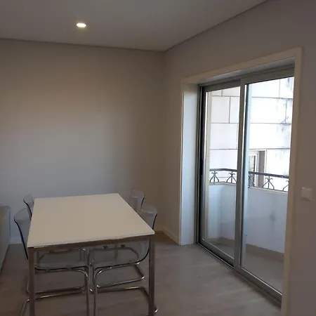 Homestay Antero Quental 3 *